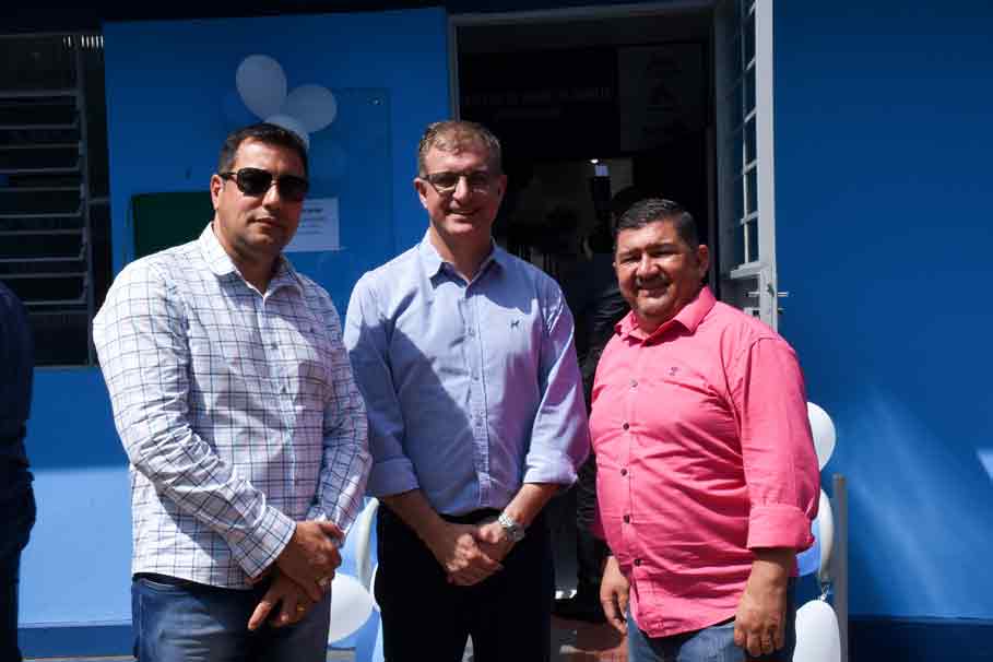 Legislativo participa de reinauguração de USF no Bairro Rogowski