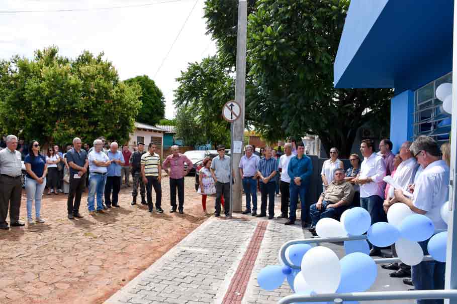 Legislativo participa de reinauguração de USF no Bairro Rogowski