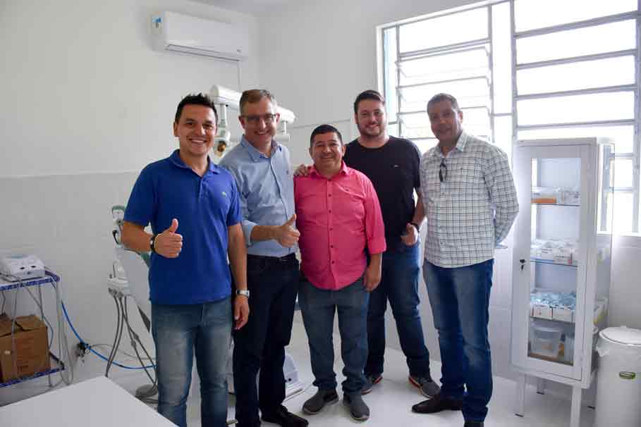 Legislativo participa de reinauguração de USF no Bairro Rogowski