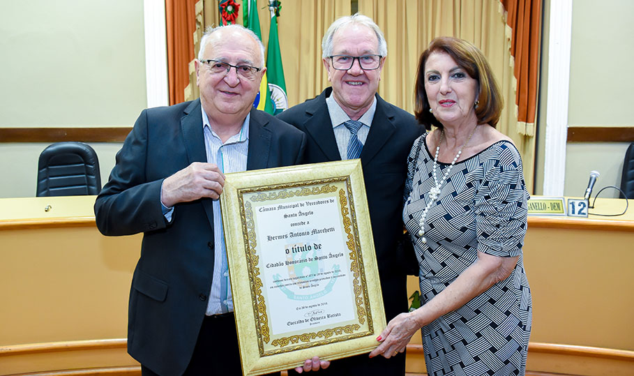 Hermes Antônio Marchetti recebe título de Cidadão Honorário da Câmara de Vereadores