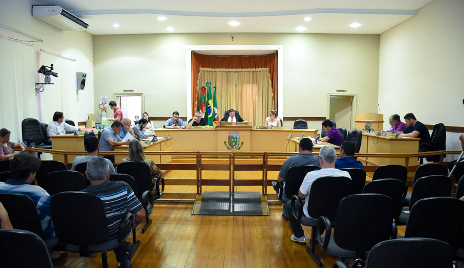 LOA é aprovada em Sessão Extraordinária na Câmara de Vereadores 