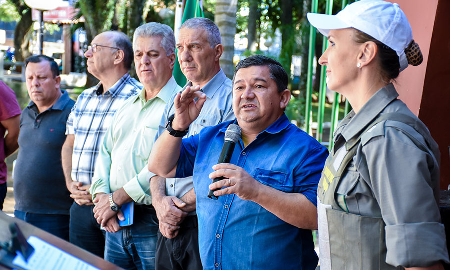 Everaldo de Oliveira (PDT) participa do lançamento da Operação Papai Noel 