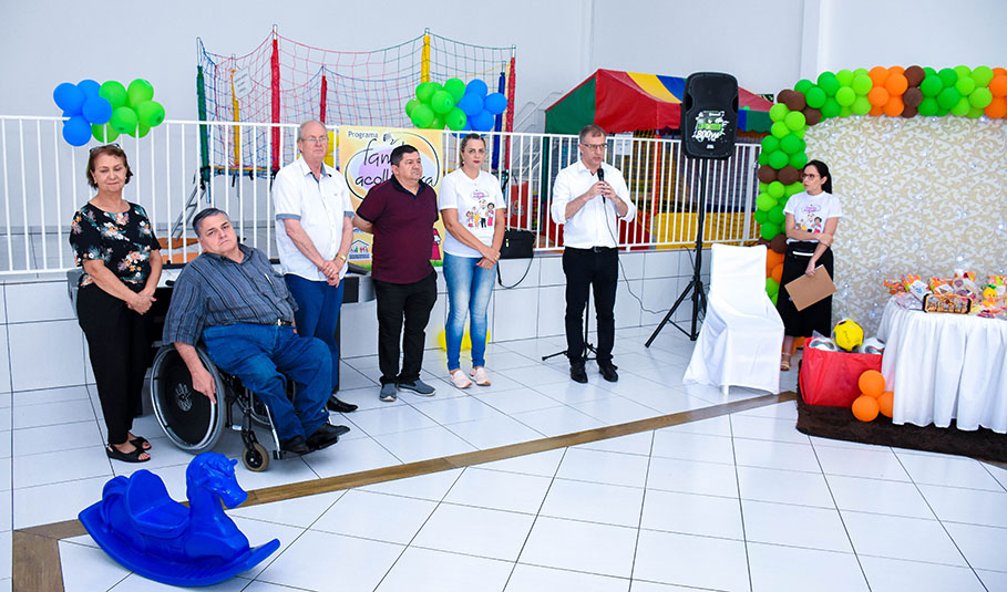 Câmara de Vereadores participa de confraternização do Programa Família Acolhedora