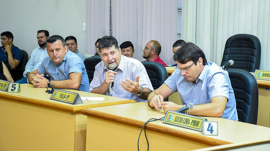 VEREADORES SE MOBILIZAM JUNTO À COMUNIDADE PELA PERMANÊNCIA DA 14ª CRE EM SANTO ÂNGELO