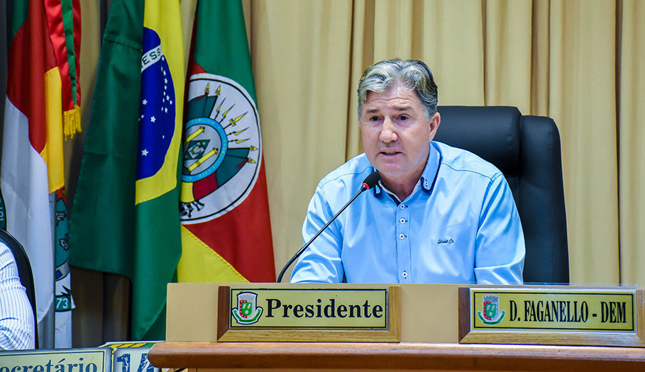 VEREADORES SE MOBILIZAM JUNTO À COMUNIDADE PELA PERMANÊNCIA DA 14ª CRE EM SANTO ÂNGELO