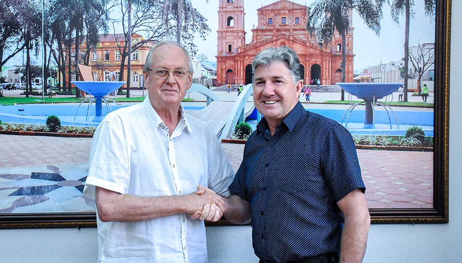 Presidente do Legislativo recebe visita do prefeito em exercício Bruno Hesse