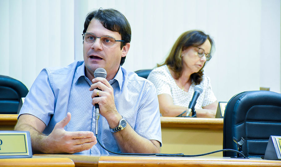 VEREADORES SE MOBILIZAM JUNTO À COMUNIDADE PELA PERMANÊNCIA DA 14ª CRE EM SANTO ÂNGELO