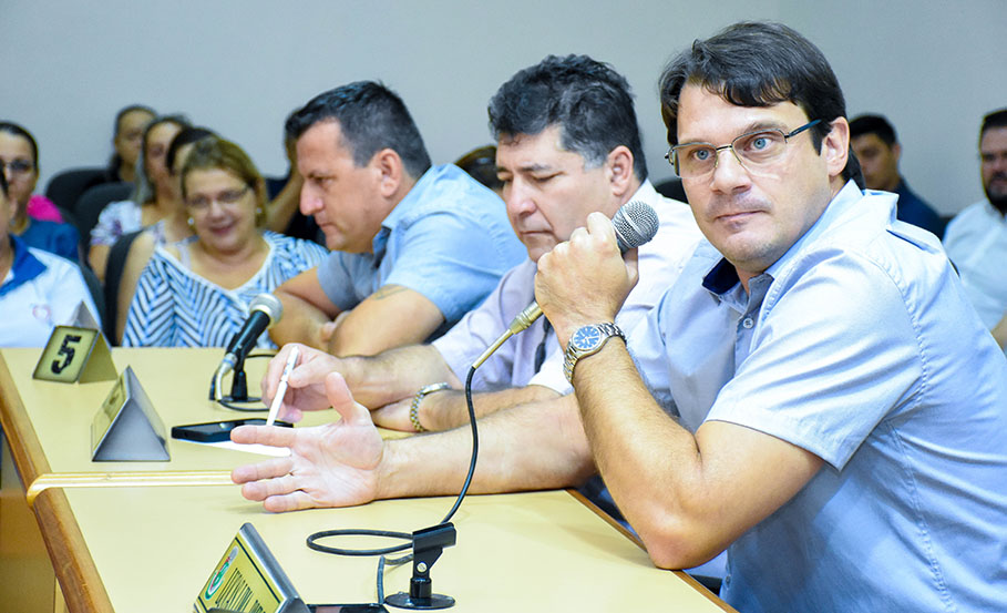 VEREADORES SE MOBILIZAM JUNTO À COMUNIDADE PELA PERMANÊNCIA DA 14ª CRE EM SANTO ÂNGELO