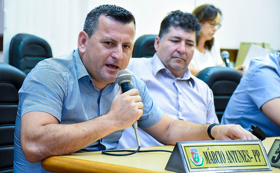 VEREADORES SE MOBILIZAM JUNTO À COMUNIDADE PELA PERMANÊNCIA DA 14ª CRE EM SANTO ÂNGELO