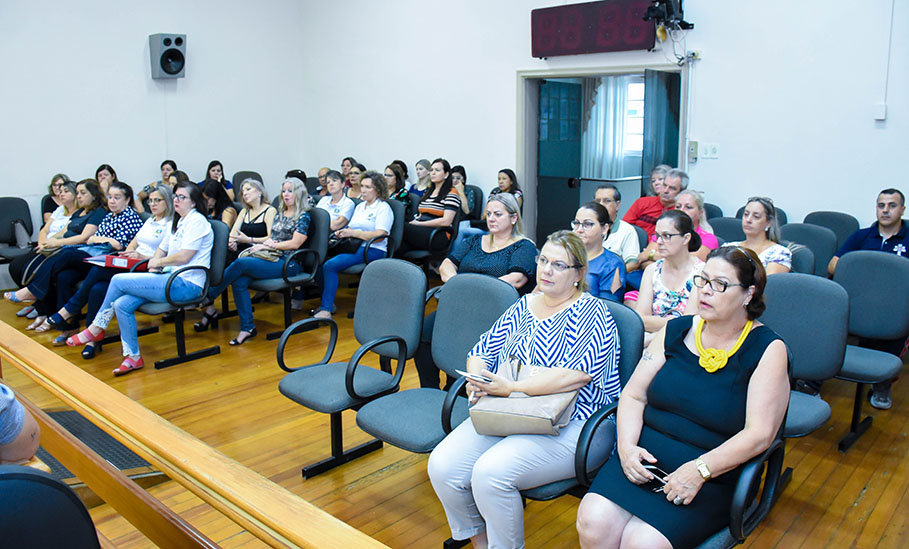 VEREADORES SE MOBILIZAM JUNTO À COMUNIDADE PELA PERMANÊNCIA DA 14ª CRE EM SANTO ÂNGELO