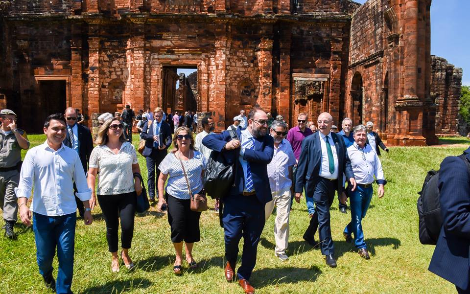 Legislativo presente em evento que celebrou investimentos para a cultura e o turismo missioneiro