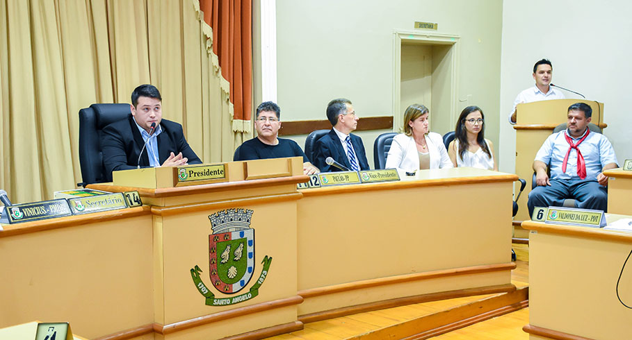 Secretaria Municipal de Cultura recebe homenagem da Câmara de Vereadores