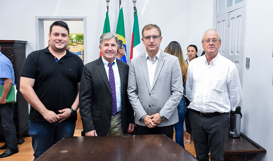 Dionísio Faganello (DEM) assume Poder Executivo de Santo Ângelo