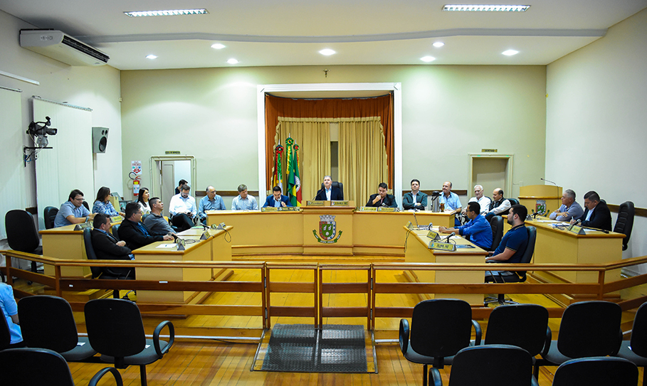 Sessão Especial celebra 90 anos da Acisa