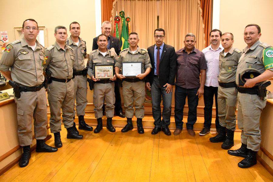 Polícia Civil e Brigada Militar recebem homenagem no Legislativo Municipal