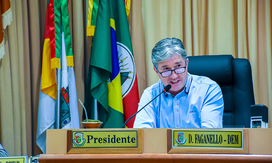 Iniciam os trabalhos da CPI que investiga reforma no Estádio Municipal