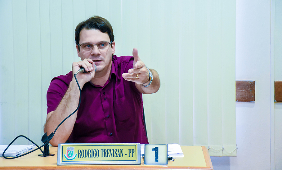 Iniciam os trabalhos da CPI que investiga reforma no Estádio Municipal
