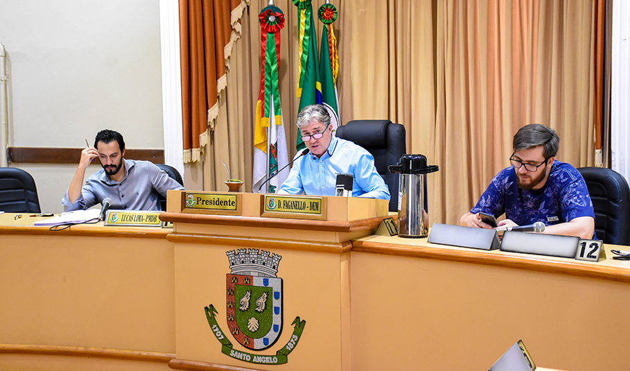 Iniciam os trabalhos da CPI que investiga reforma no Estádio Municipal