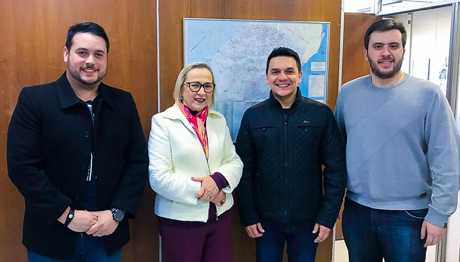 Vereadores Mauricio Loureiro e Vinicius Makvitz acompanham encaminhamento para obras do Aeroporto Sepé Tiaraju e para qualificação da UPA