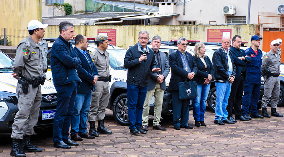 Viaturas são entregues à Brigada Militar