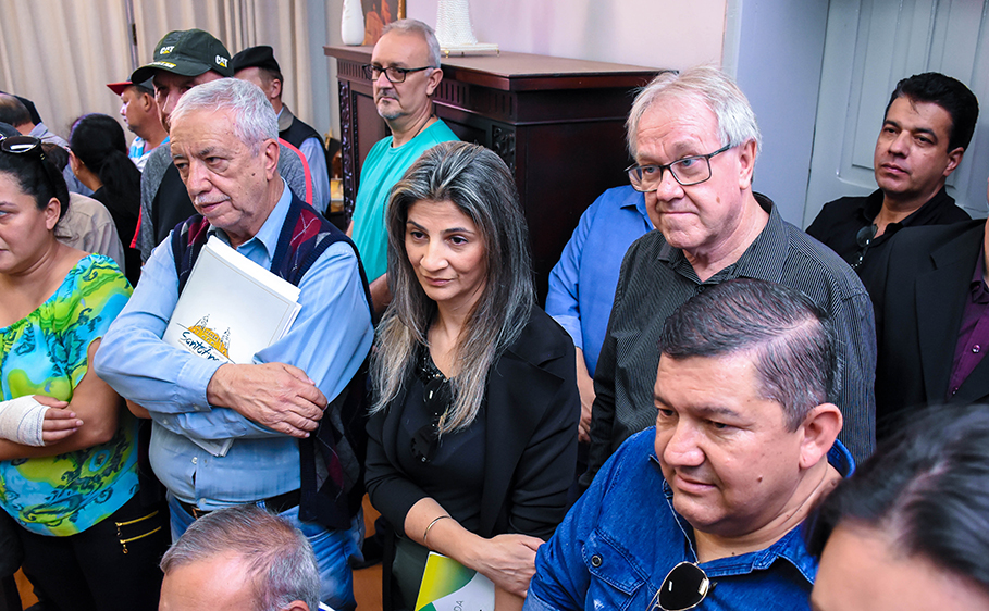 Governo Municipal autoriza início do asfaltamento de 30 quadras