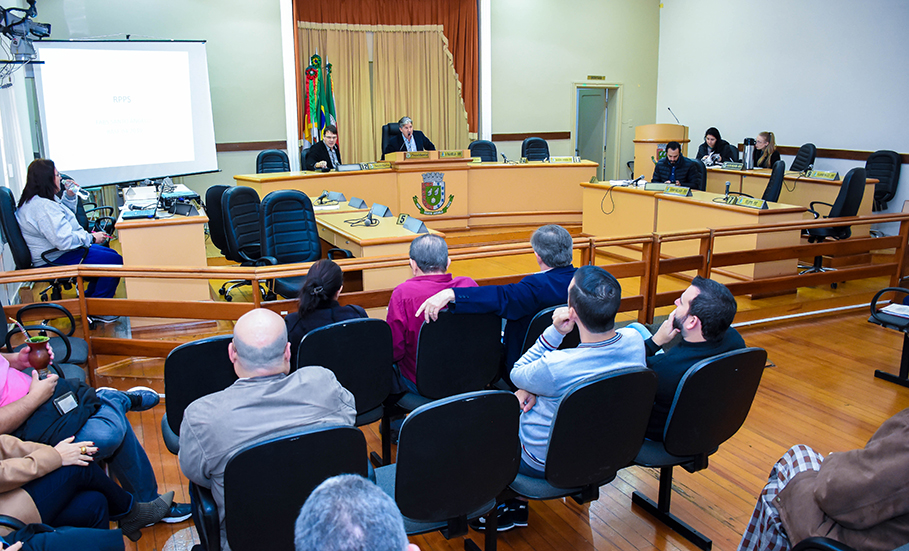 Situação do FABS é tema de reunião na Casa Legislativa santo-angelense