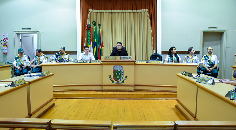 Clube dos Desbravadores da IASD recebe homenagem do Poder Legislativo