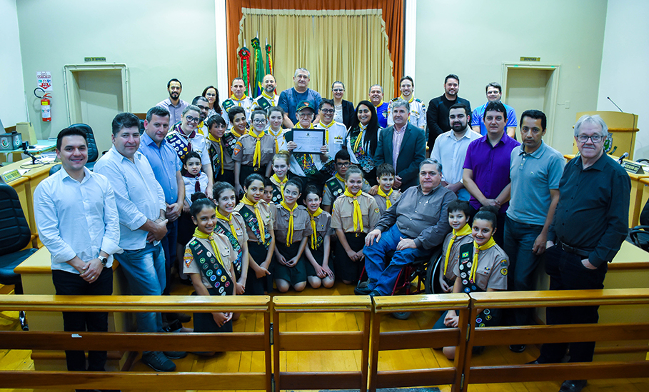 Clube dos Desbravadores da IASD recebe homenagem do Poder Legislativo