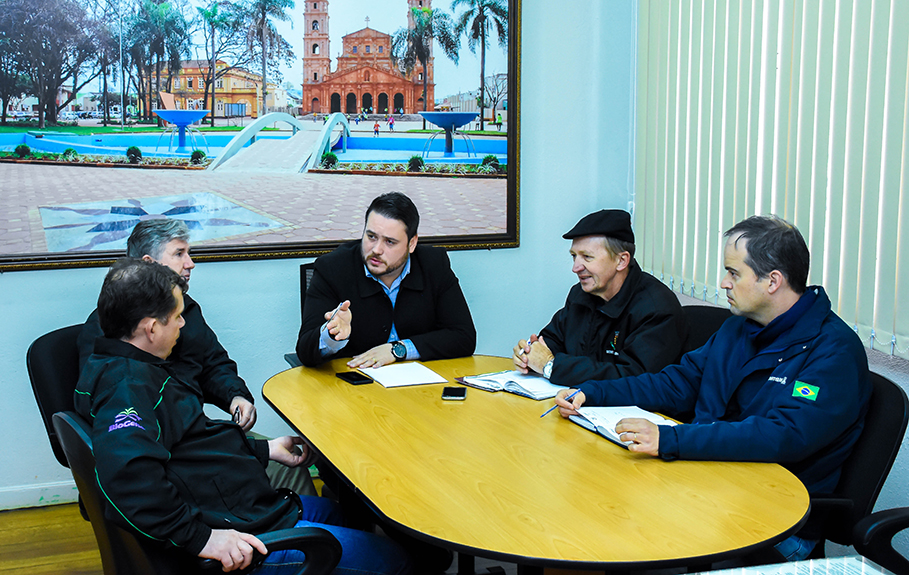 Entidades organizam Semana da Agricultura Familiar junto ao Legislativo