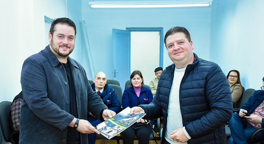 Representantes da classe empresarial santo-angelense se reúnem com Maurício Loureiro