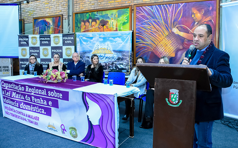 Legislativo presente na Capacitação Regional Sobre a Lei Maria da Penha e Violência Doméstica