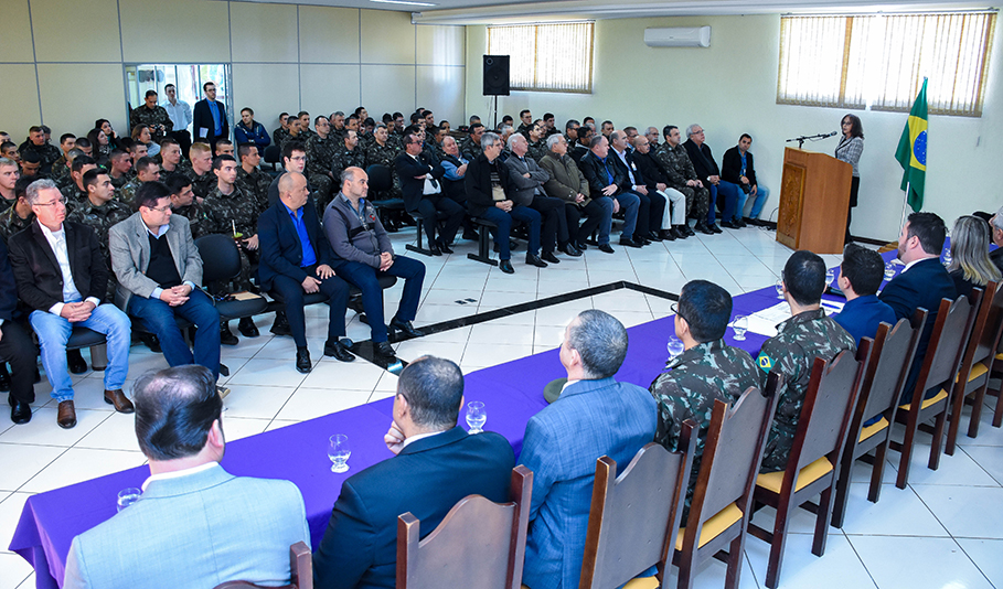 Exército Brasileiro é homenageado em Sessão Solene