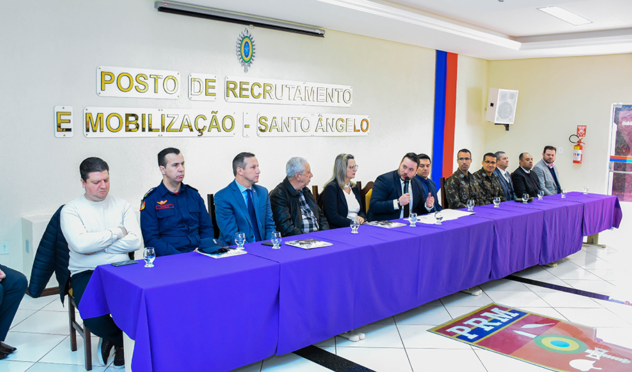 Exército Brasileiro é homenageado em Sessão Solene