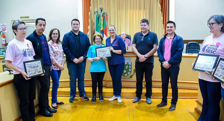 Sessão Especial “Vereador por um dia - Idoso” é realizada no Legislativo