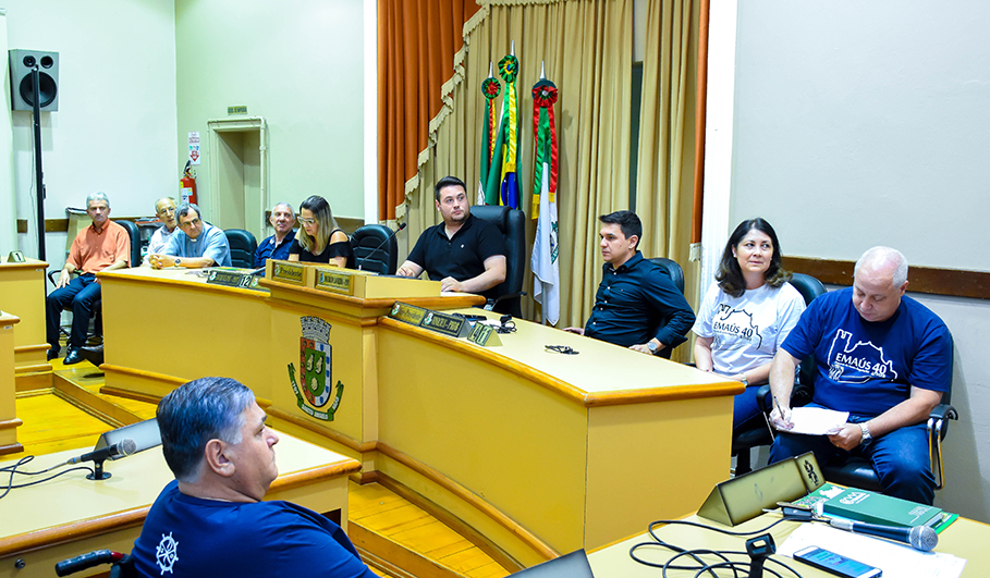 Legislativo homenageia 40 anos do Emaús em Santo Ângelo