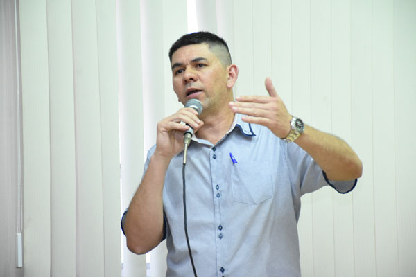 Projeto sugestão do vereador Leandro Oliveira permite “carros-forte” utilizarem qualquer vaga livre para carga e descarga