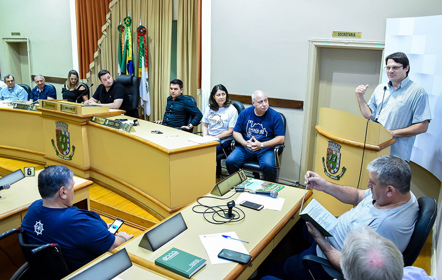 Legislativo homenageia 40 anos do Emaús em Santo Ângelo