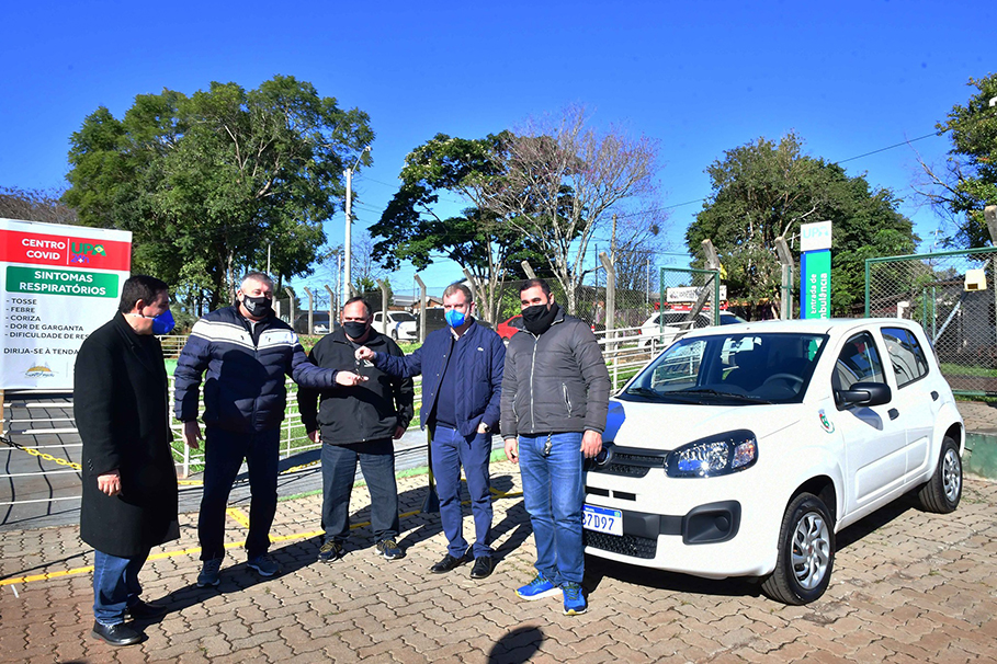 Inaugura o Centro de Atendimento ao COVID- 19