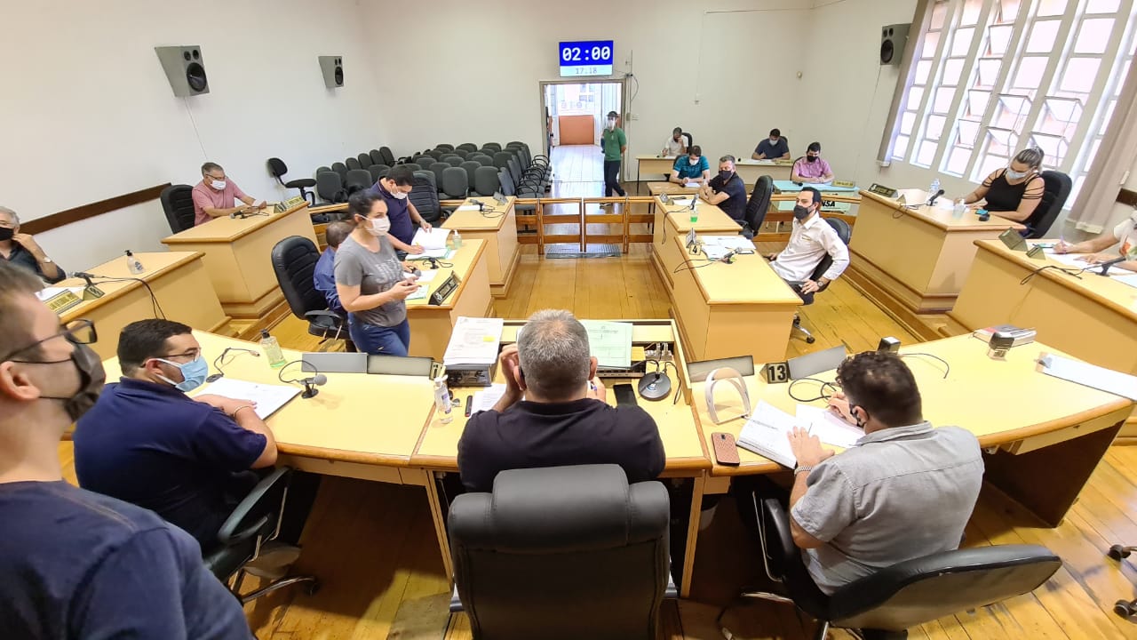 Sessão Ordinária desta última segunda-feira, 21