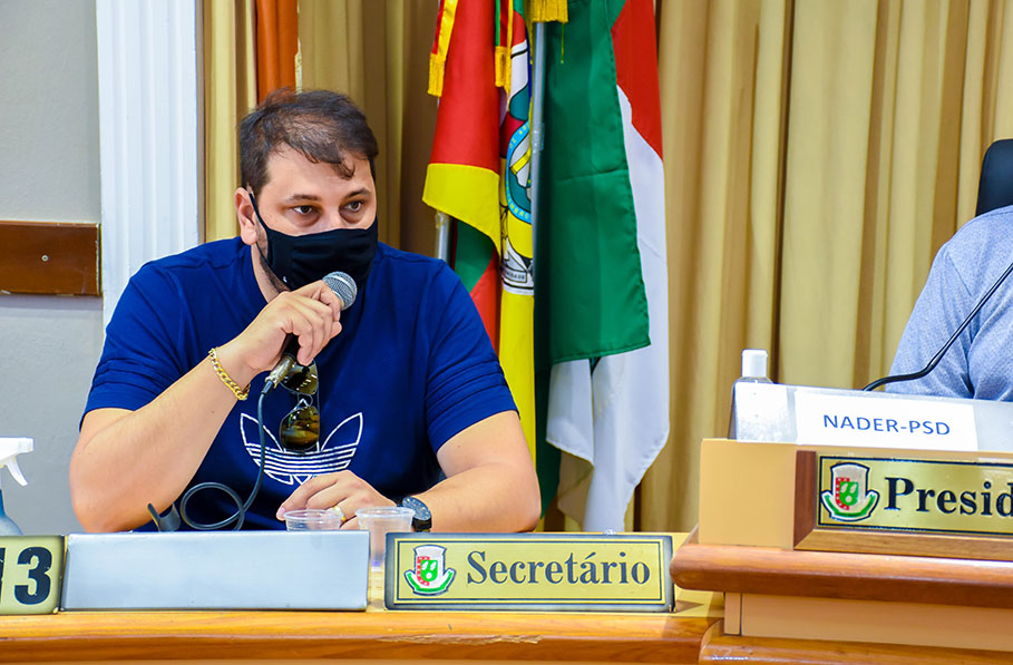Comissão Especial debate retorno às aulas na Câmara de Vereadores