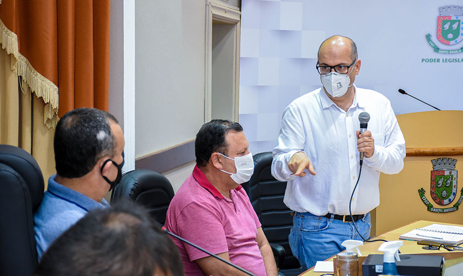 Comissão Especial debate retorno às aulas na Câmara de Vereadores