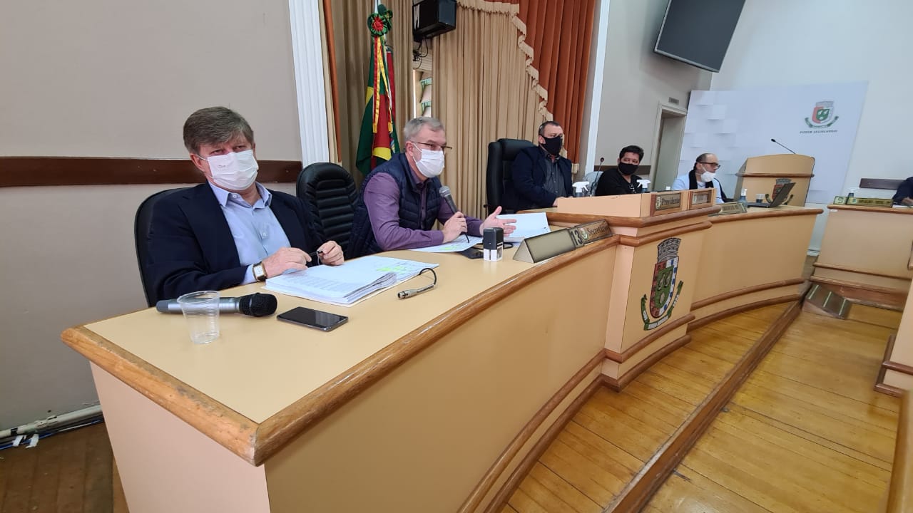 Vereadores recebem esclarecimentos do Poder Executivo sobre recursos recebidos para o combate à pandemia