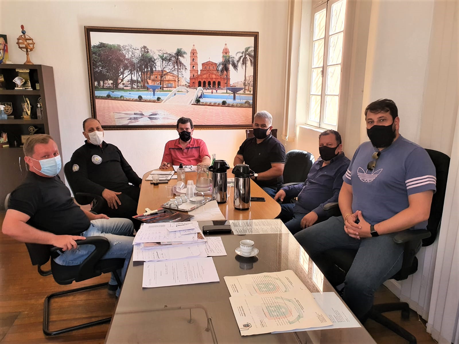 Mudanças no estacionamento rotativo são debatidas em reunião na Câmara de Vereadores