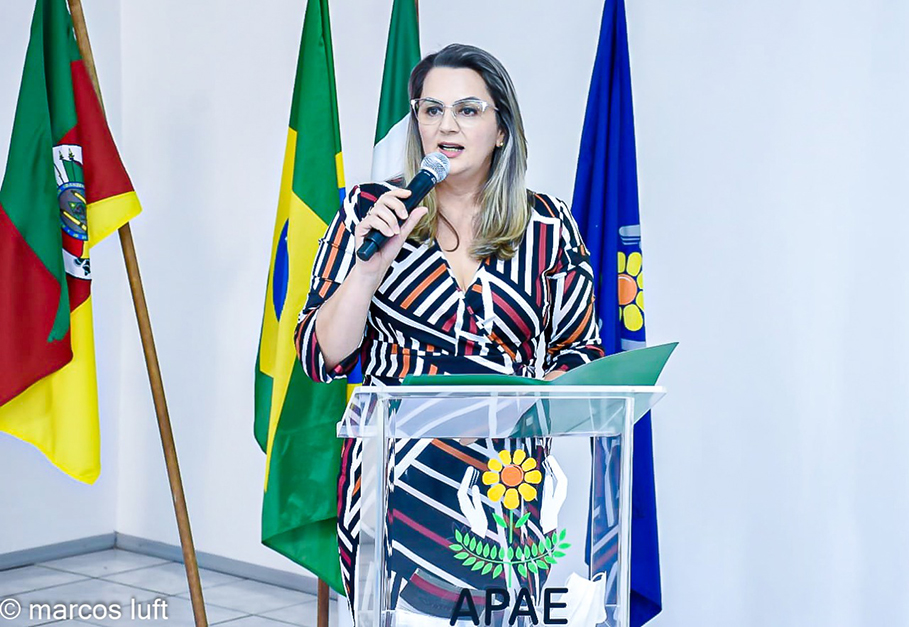 Sessão Solene celebra 50 anos da APAE Santo Ângelo 
