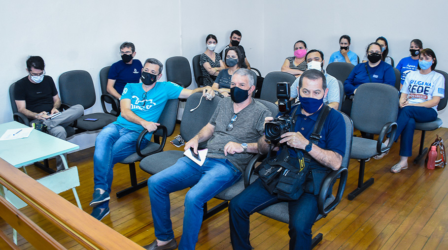 Audiência Pública debate aditivo de contrato com a Corsan