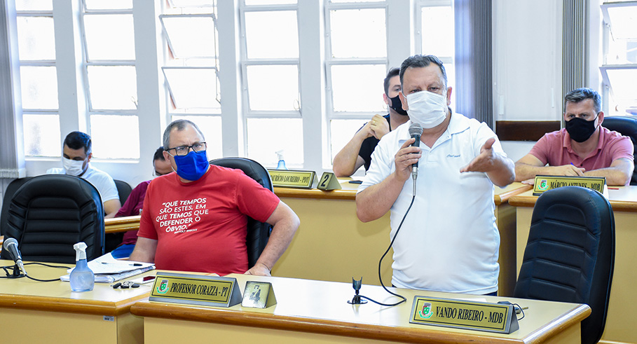 Audiência Pública debate aditivo de contrato com a Corsan