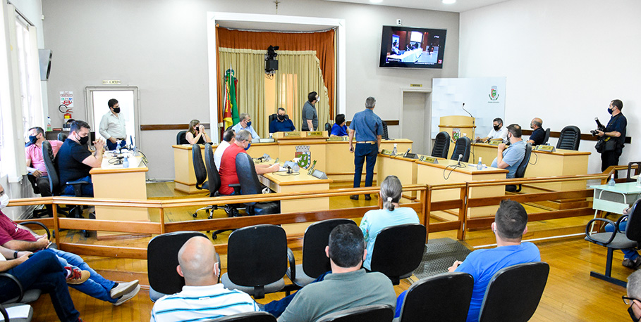 Audiência Pública debate aditivo de contrato com a Corsan