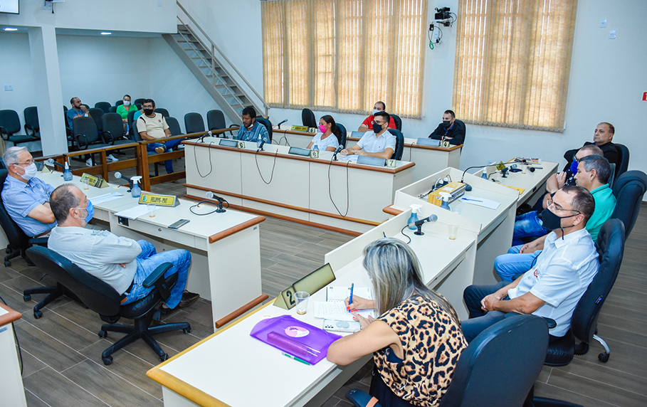 PODER LEGISLATIVO PROMOVE DEBATE SOBRE O TRANSPORTE PÚBLICO MUNICIPAL.