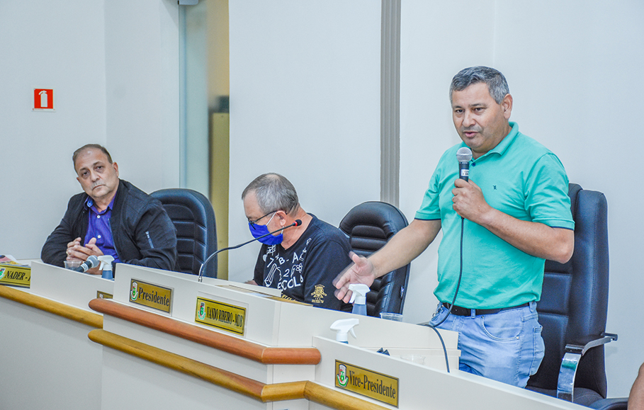 PODER LEGISLATIVO PROMOVE DEBATE SOBRE O TRANSPORTE PÚBLICO MUNICIPAL.