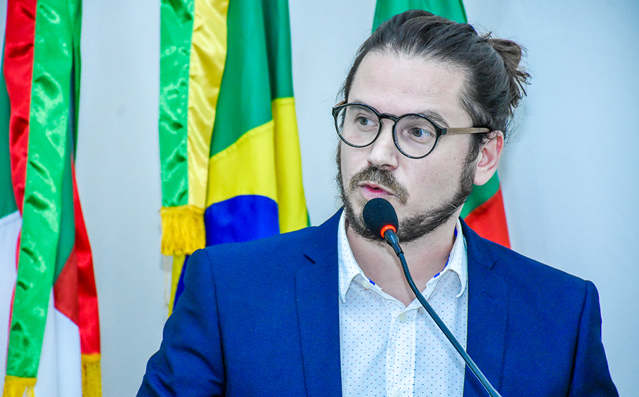 CIENTISTA MISSIONEIRO EDUARDO RIGON ZIMMER RECEBEU A ORDEM DA CRUZ MISSIONEIRA